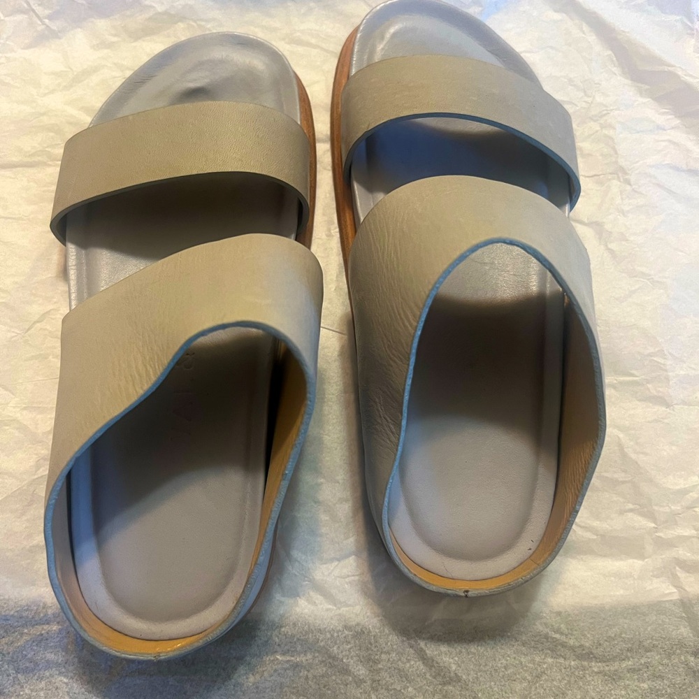 Wal & Pai sandals used in good condition